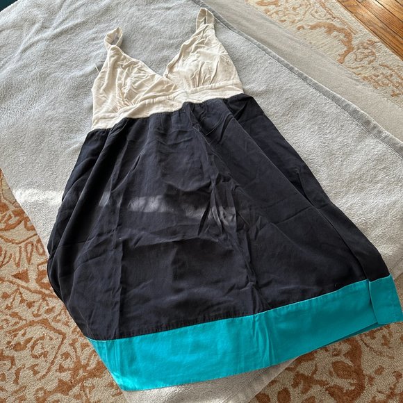 Guess Crossover Top Cream, Black and Aqua Color Block Dress EUC Sz L - Picture 2 of 8